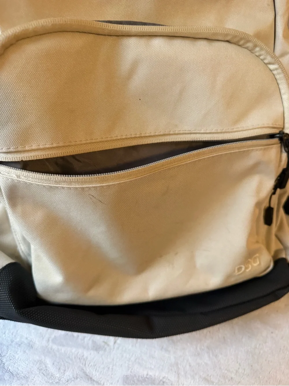 DSG Backpack Women One Size Cream Good Canvas Padded Base Zip Pocket